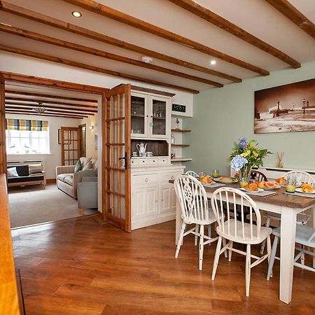 Farndale Cottage วิทบี ภายนอก รูปภาพ